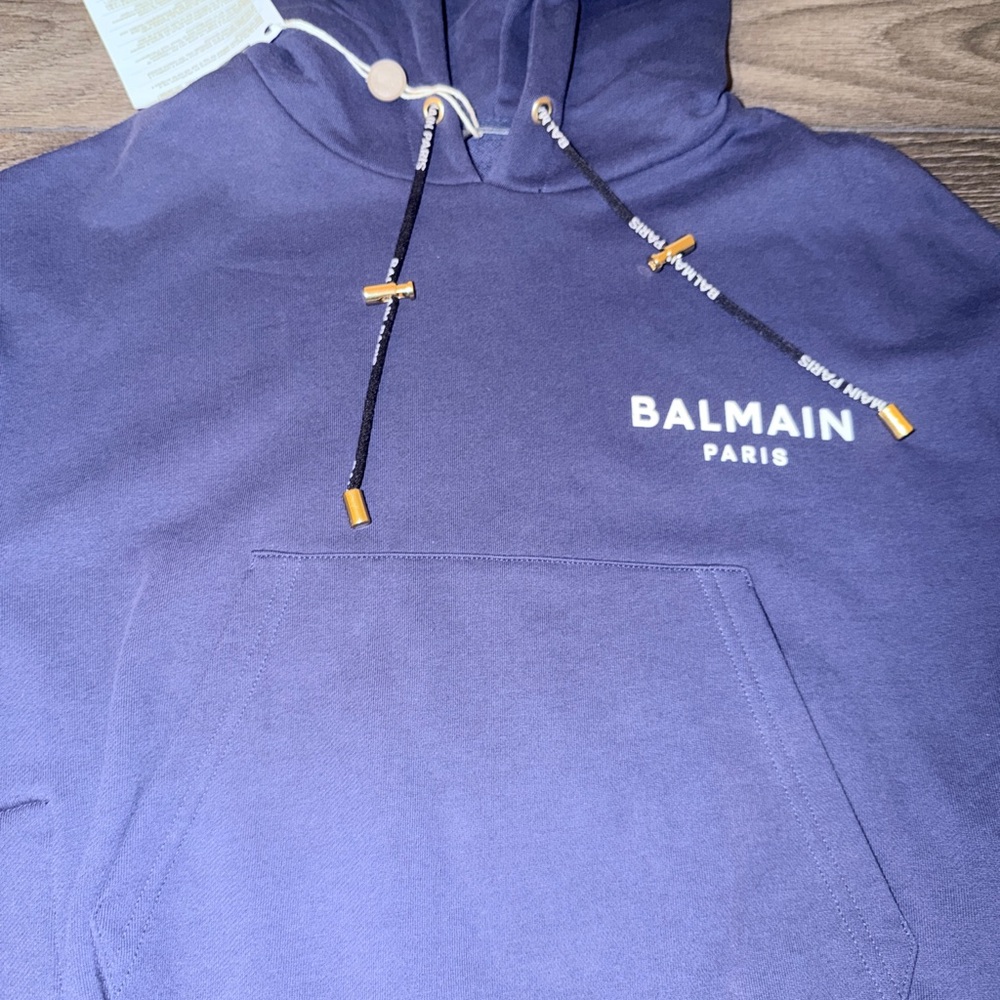 NEW W/ TAGS Balmain Women’s Navy Blue Cropped Logo Hoodie Sweatshirt - Picture 2 of 4